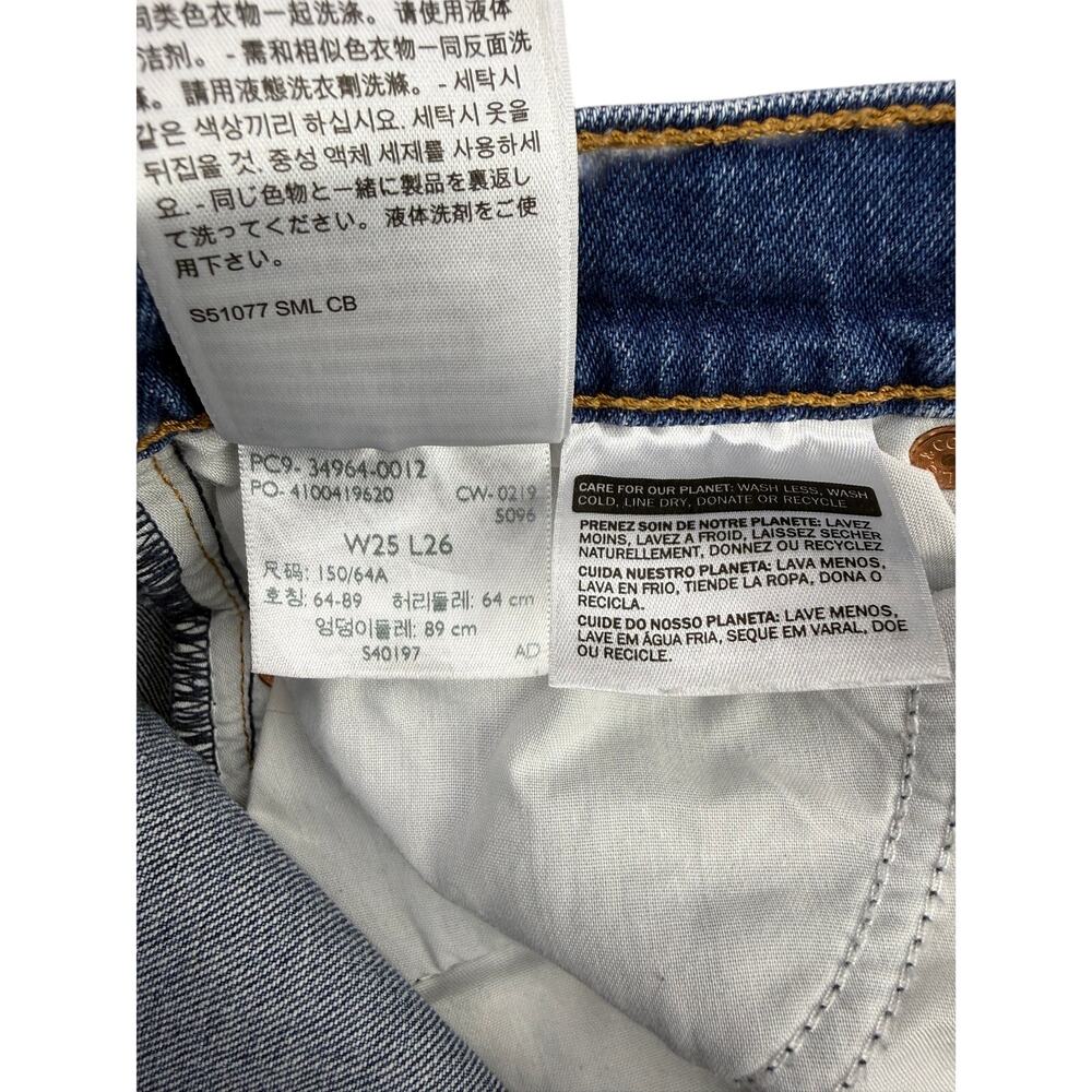 LEVI'S Premium Wedgie Straight Jean Size 25 Love Triangle - Picture 9 of 9
